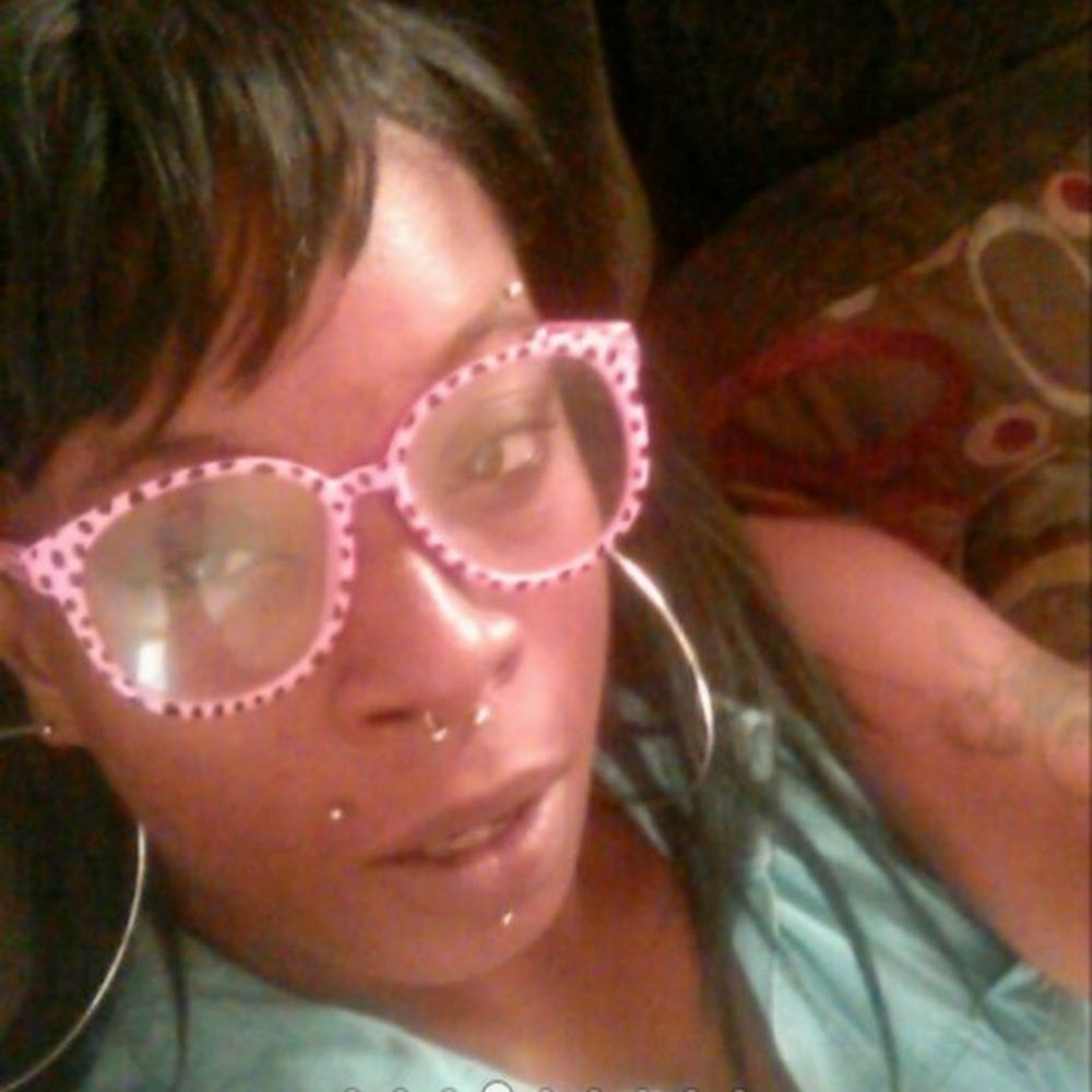 Meet your Posher, Mesha